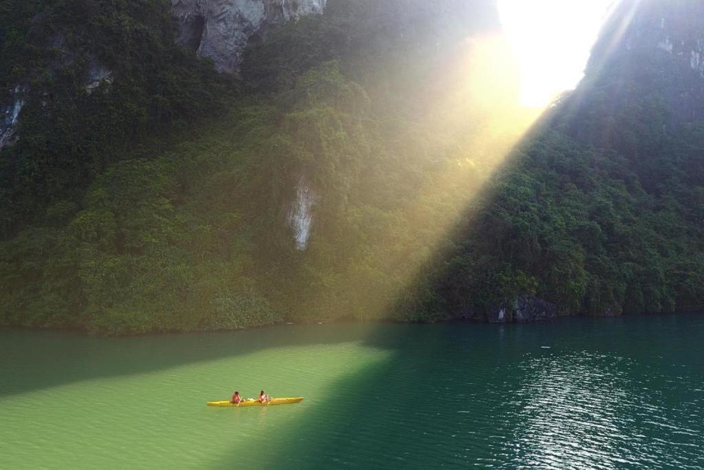 Thu Thuy Cruise - Travel Hotel Chan Chau Exterior photo